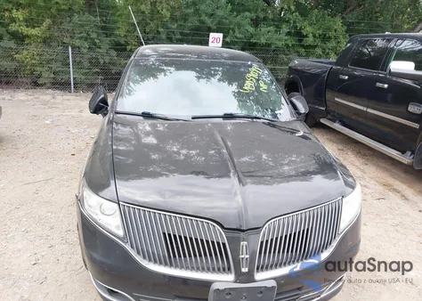 2013 Lincoln Mkt Livery z USA, uszkodzony, nr VIN 2LMHJ5NK8DBL55705